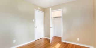 319 Oak Lane Gallery 11