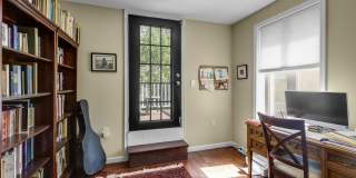 1933 PARRISH Street Gallery 25