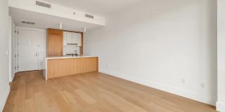 2218 Jackson Ave # 47 Gallery 12