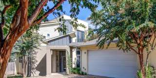 Modern 3 Beds and 3 Baths Townhouse in Pemberton Heights! Gallery 1