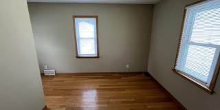 Gorgeous 2 Bedroom House with Massive Two Car Garage! Apply Today! Gallery 10