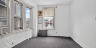4011 PINE Street Gallery 31
