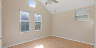 456 N Green St Gallery 6