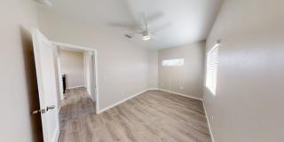 4BD/2BA, Great Yard Space! Gallery 7