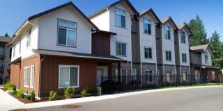 2 Bedroom 1 Bath 957 sq ft Gallery 105