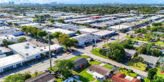 391 NE 42nd Ct Gallery 23