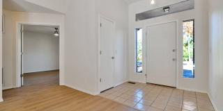 Beautiful 3-bedroom 2 bath Home in Bella Vista! Gallery 5