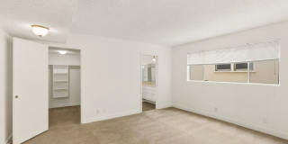 HUGE 2 bed 2 bath in Prime Santa Monica! Gallery 23