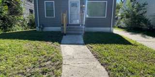Beautifully Kept~3 BEDROOM 1 BATH BUNGALOW Beautifully Kept~3 BEDROOM 1 BATH BUNGALOW Gallery 1