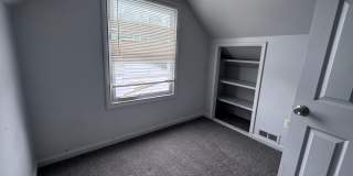 Spacious 4-Bed, 1-Bathroom Warren Rental – Fully Equipped Kitchen, In-Unit Laundry & 2-Car Garage Gallery 7