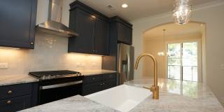 COMING SOON |3 BR/4.5B Newly Renovated Townhome | • 1-car garage |Loft Bonus Room w/Rooftop terrace| In Dilworth! Gallery 13