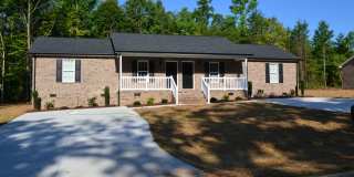 Available 7/7/2026 - End Unit duplex conveniently located near 16/150 - close to Denver, NC. Gallery 1