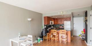 Bright Junior One Bedroom in CityView North Tower w/ Parking! Gallery 1