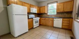 Stunning 6-Bedroom Townhome Steps Away from Temple! Available NOW! RENT SPECIAL - One Month FREE on 13-month lease! Gallery 6