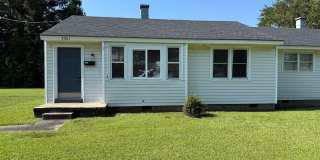 2 bedroom, 1 bath duplex Gallery 1