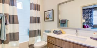 Ocio Plaza del Rio Gallery 15