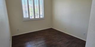 2709 W Redwood Lane Gallery 29