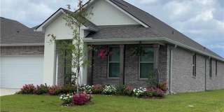 Lakeshores Villages Beauty Gallery 1