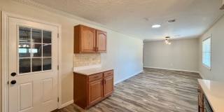 Beautifully Updated Gallery 14