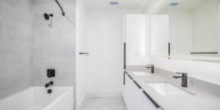 Blu Aventura Gallery 7