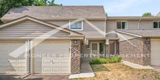 Charming Townhouse with Washer/Dryer and 1-Car Garage Gallery 1