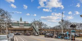 352 N Avers Avenue Gallery 16