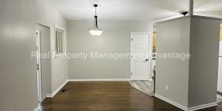 Oak Park Mid-Century Modern Beauty! Gallery 7