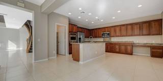 4 Bedroom Home in Silverstone Ranch Gallery 18