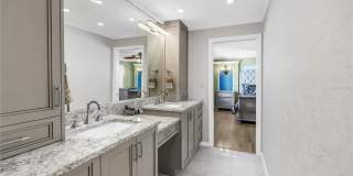6020 SHORE Boulevard S Gallery 27
