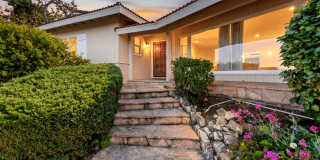 Nearby Coastal Comfort Meets Everyday Convenience in Rancho Palos Verdes Gallery 1