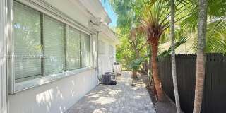 2300 SW 24th St MIAMI, FL 33145 Gallery 11