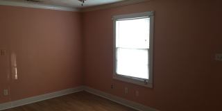 Single Family Home with large fenced back yard Gallery 4