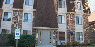 249 W COURT OF SHOREWOOD Gallery 1