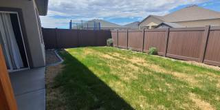 Just Like New!!  Great 3 bedroom 2.5 Bath duplex Gallery 20