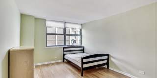 6301 N Sheridan Gallery 4