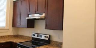Historic 2 BR Bulgalow with Loft Gallery 12