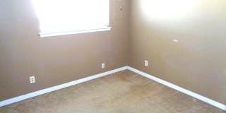 Nice Single Level Northeast Duplex With Refrigerated Air Located In Quiet Neighborhood Gallery 22