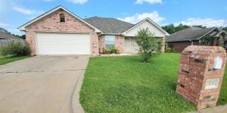 208 Amanda Court Gallery 1