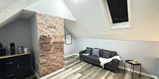 21 Pond Lily Avenue Gallery 3