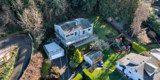 Stunning Sound & Olympic Mountain View Home in North Admiral Gallery 44