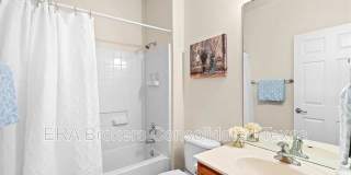 109 Providence St Gallery 25