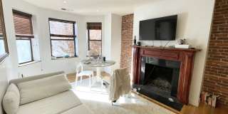 73 Gainsborough Street Gallery 3