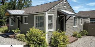 Kelsey's Cottage: Fully Furnished 2 bd/1ba Jacksonville Cottage, Large yard! $300 Utility Fee Gallery 23