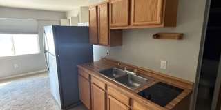 Studio- Ample Parking Next To MSU Gallery 1