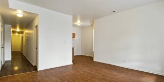 4820 S Michigan Ave Gallery 20