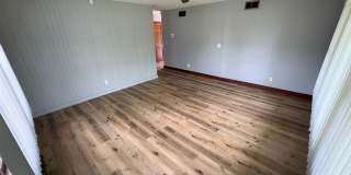 Bright & Spacious 3-Bedroom Home with Large Backyard Gallery 5
