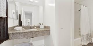 Lakehaven Gallery 14