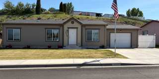 Stunning home with EVERYTHING you could want! Gallery 1