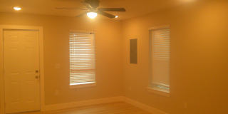 Fully Remodeled 2 Bed 1 Bath House Gallery 6