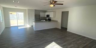 SHORT TERM AVAILABLE at a higher rate 3 bedroom 2 bath Gallery 4